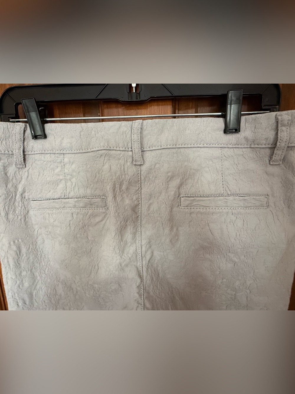 Simply Vera Wang Light Gray Women's Capris - Picture 5 of 9